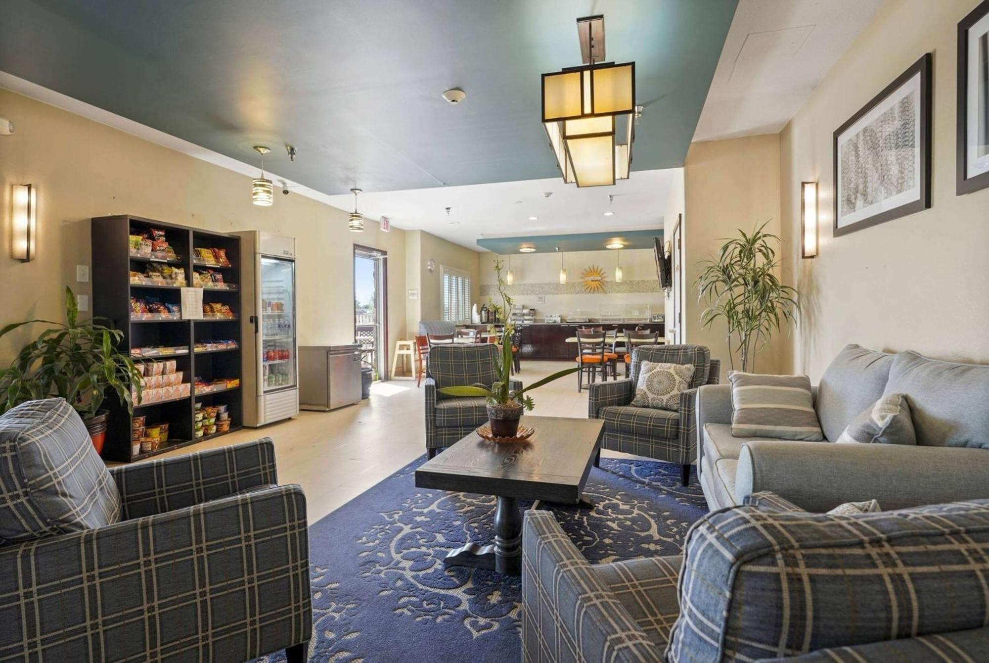 La Quinta By Wyndham Henderson-Northeast Denver Exterior photo